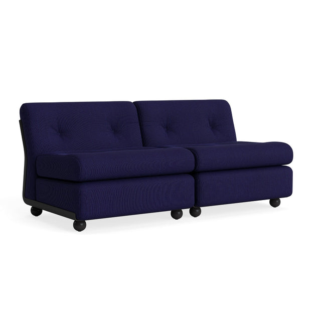 HAY Amanta 2-Sitzer Sofa, Gestell Anthracite, Bezug Yuma 1477