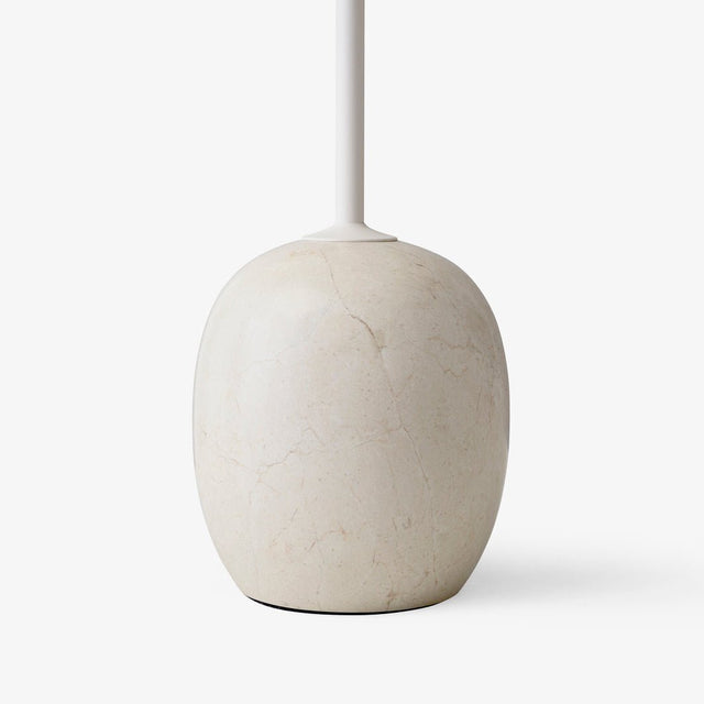 Beistelltisch Lato LN9 oval Lacquered Oak/Crema Diva - &Tradition - DesignWe.Love