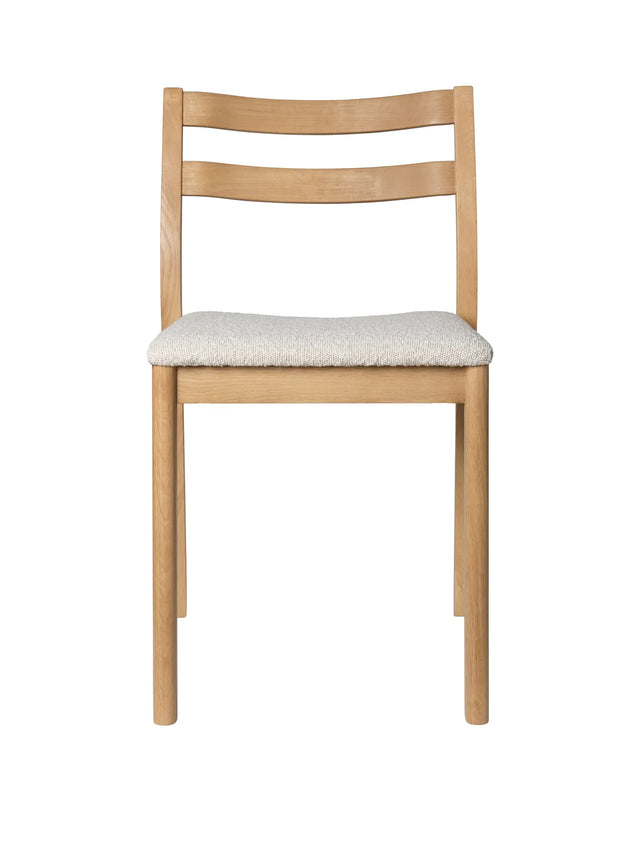 ferm LIVING Boda Esszimmerstuhl Eiche natur mit Sitzpolster Rugged Bouclé Off-white – stapelbarer Holzstuhl