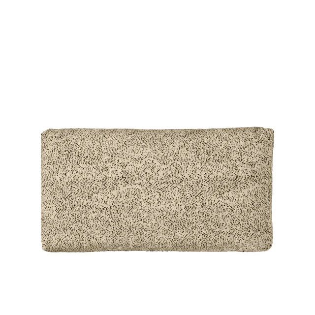 ferm LIVING Dase Sofakissen klein aus Poppy Velvet