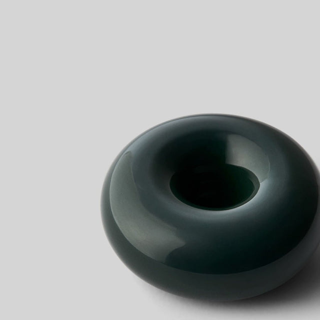 Kerzenhalter aus Keramik BOB Dark Green Small - Studio About - DesignWe.Love