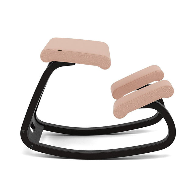 Varier Kniestuhl Variable, Holzfarbe Esche schwarz, Bezug Altrosa (Tonal 63153) – ergonomischer Original Kniestuhl von Peter Opsvik
