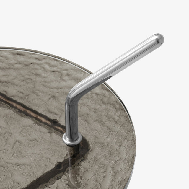 SH9 Halten Beistelltisch Edelstahl/Smoked Glass – &Tradition – DesignWe.Love