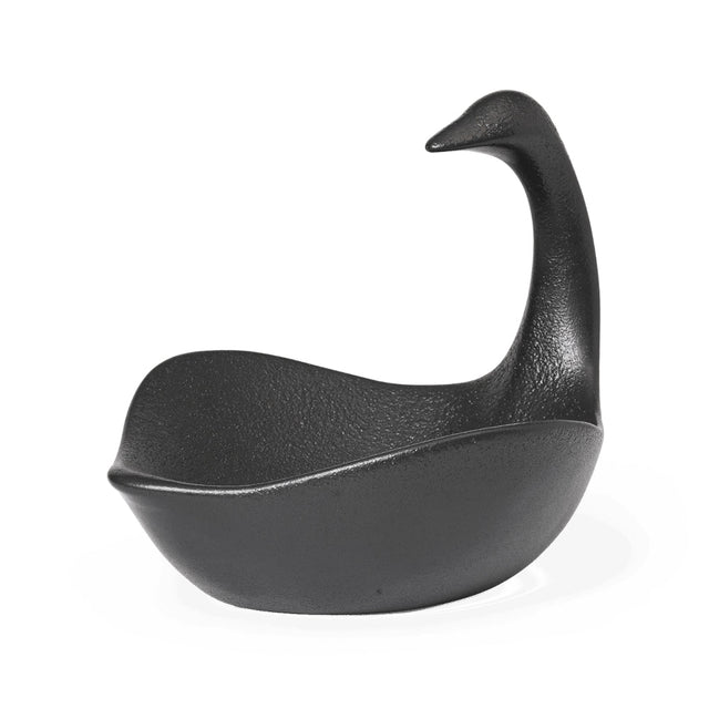 ferm LIVING Swan Schwan-Schale schwarz als Servierschale für Obst auf dem gedeckten Tisch