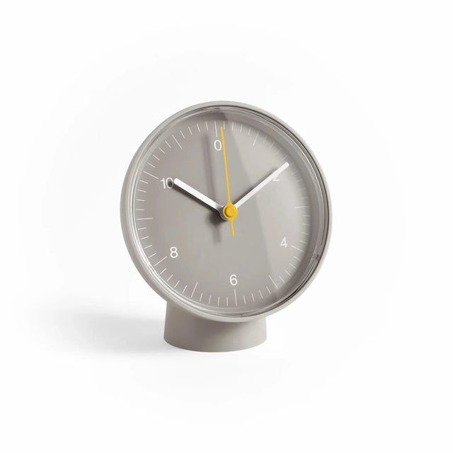 HAY Tischuhr Jasper Morrison, lautlose Design-Tischuhr grau, Recycled ABS