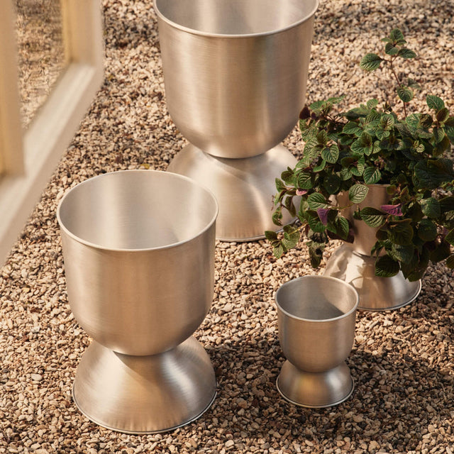Hourglass Blumentopf Aluminium 59cm Medium - ferm LIVING - DesignWe.Love