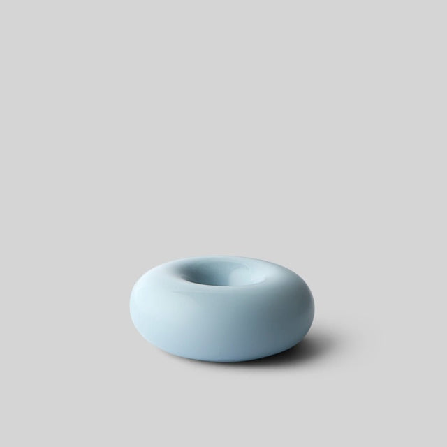 Kerzenhalter aus Keramik BOB Light Blue Small - Studio About - DesignWe.Love