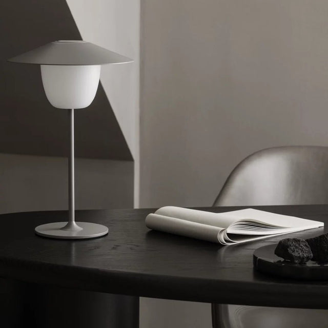 Tischleuchte Ani Akku satellite - blomus - DesignWe.Love