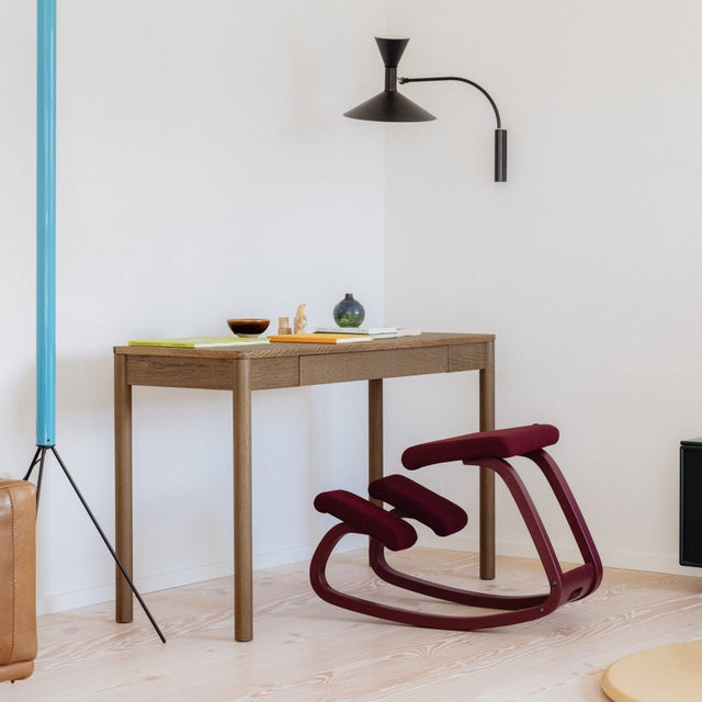 Varier Variable Kniestuhl Monochrome in Plum – Ansicht 4